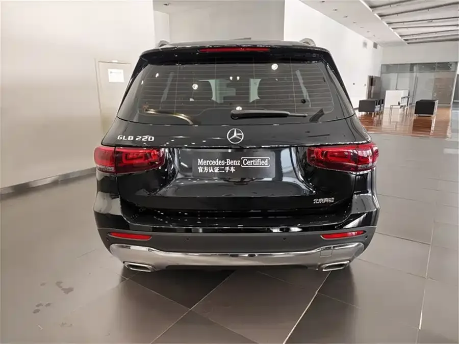 Mercedes-Benz GLB-Class Mercedes-Benz GLB 2023 GLB 220 Dynamic 2023 — миниатюра 4