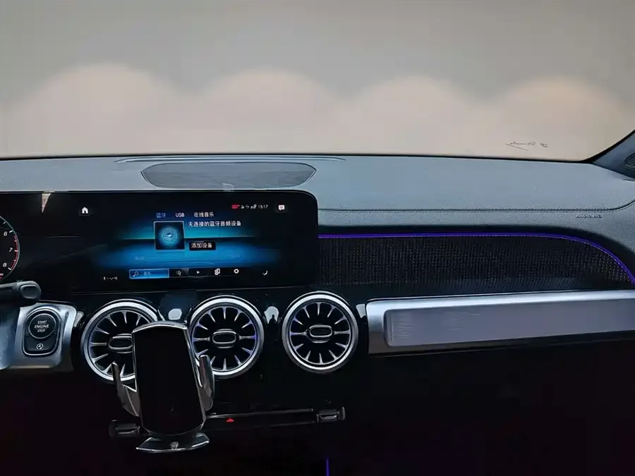 Mercedes-Benz GLB-Class Mercedes-Benz GLB 2023 GLB 220 Dynamic 2023 — миниатюра 4