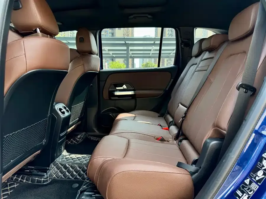 Mercedes-Benz GLB-Class Mercedes-Benz GLB 2023 GLB 220 Fashion Edition 2023 — миниатюра 4