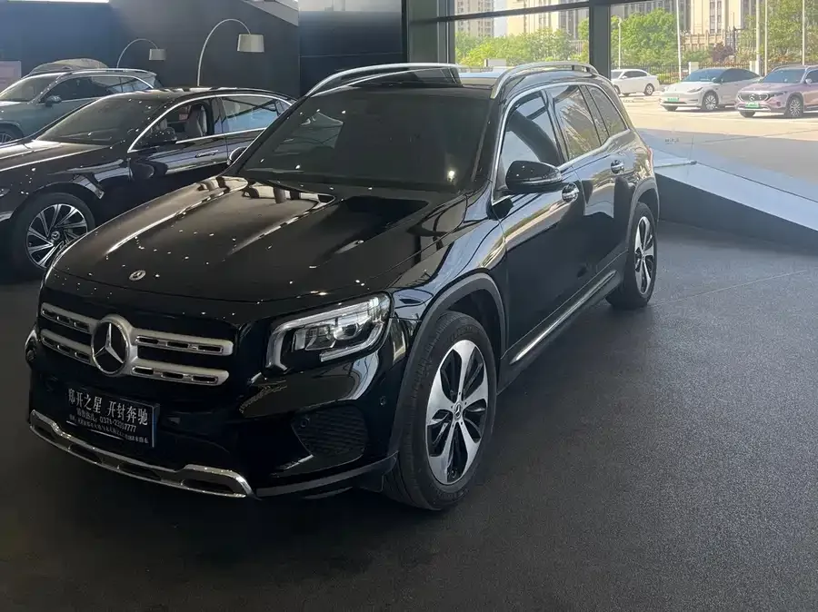 Mercedes-Benz GLB-Class 2023