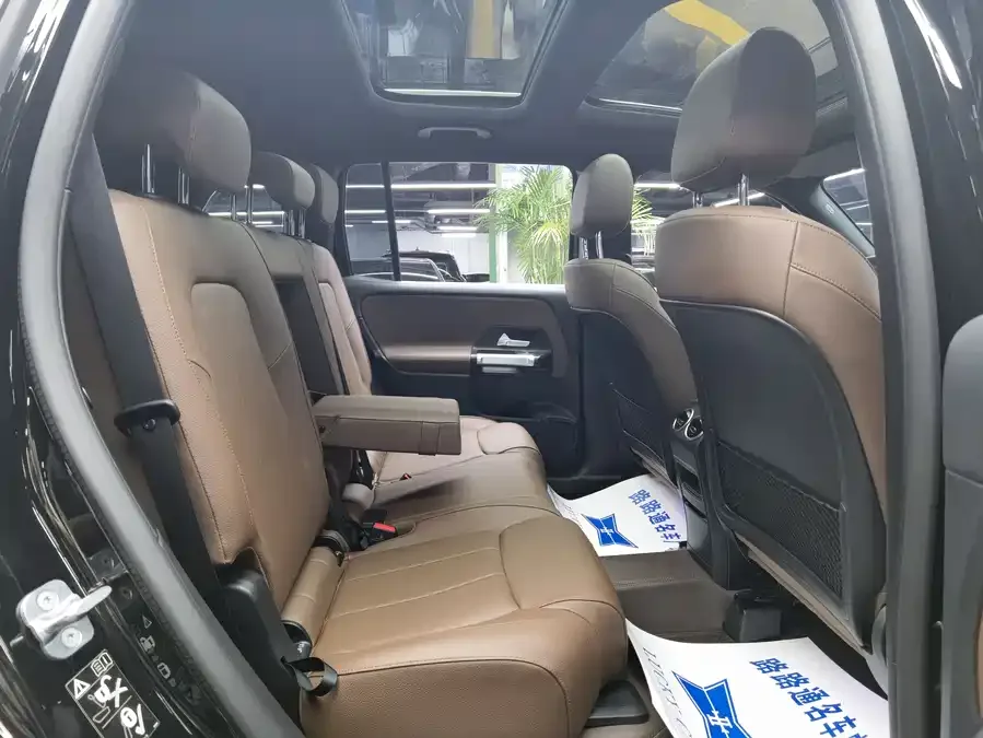Mercedes-Benz GLB-Class Mercedes-Benz GLB 2024 GLB 220 Dynamic 2024 — миниатюра 3