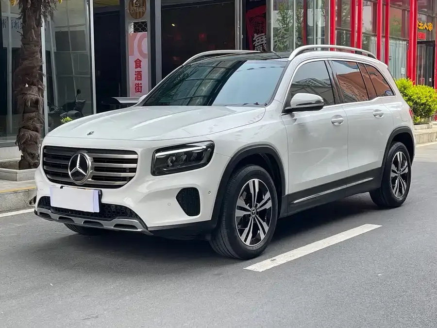 Mercedes-Benz GLB-Class 2023
