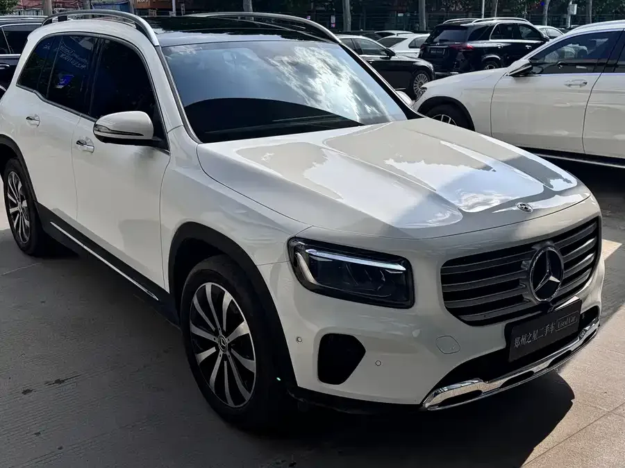 Mercedes-Benz GLB-Class Mercedes-Benz GLB 2024 GLB 220 Fashion Edition 2024 — миниатюра 4