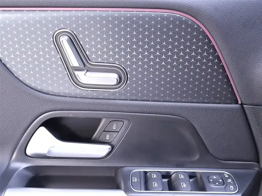 Mercedes-Benz GLB-Class Mercedes-Benz GLB 2025 GLB 220 Dynamic 2025 — миниатюра 5