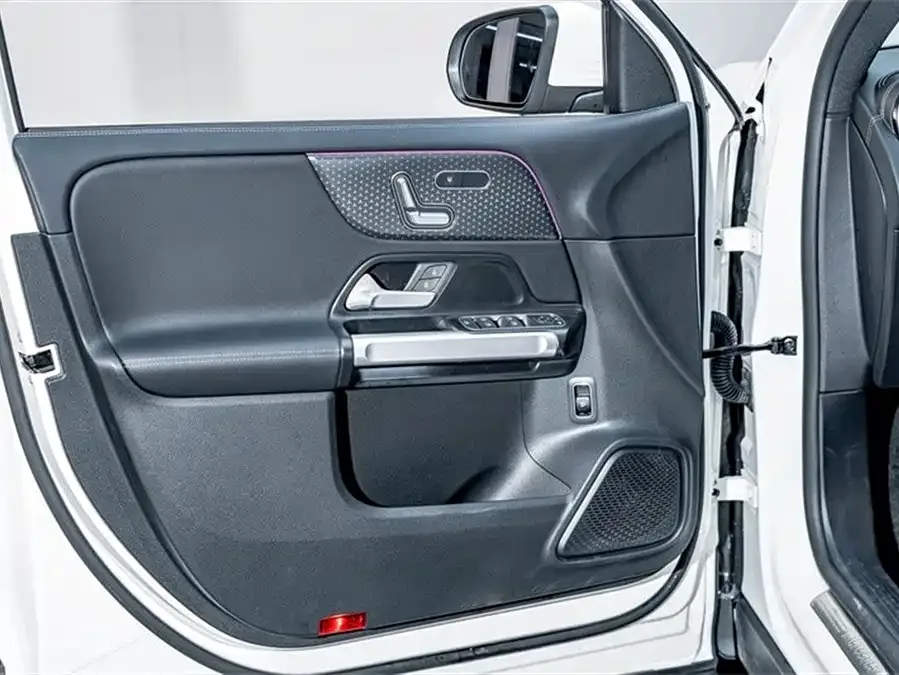 Mercedes-Benz GLB-Class Mercedes-Benz GLB 2024 facelift GLB 220 Fashion Edition 2025 — миниатюра 5