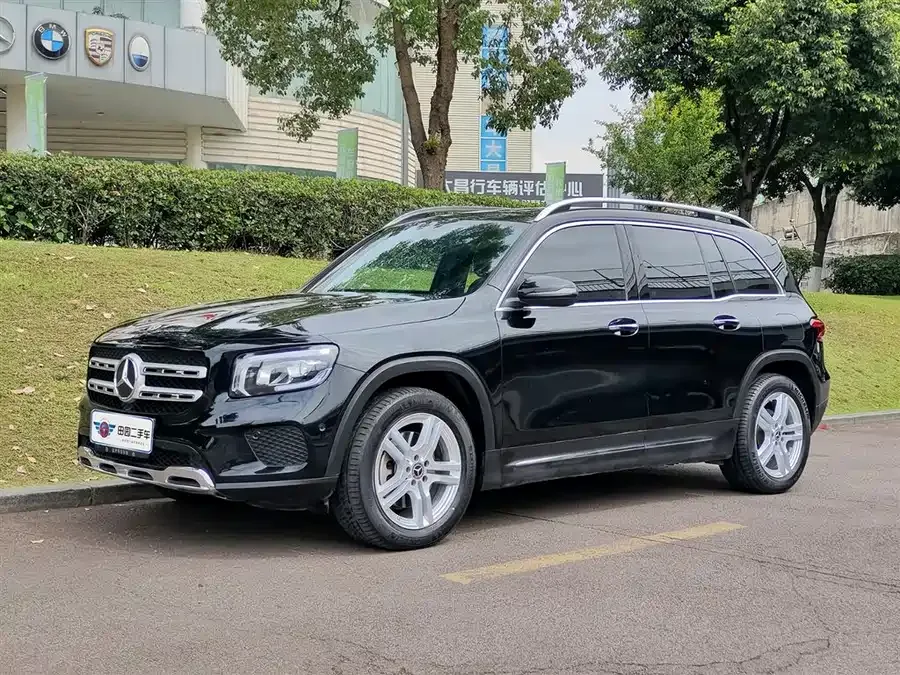 Mercedes-Benz GLB-Class 2023
