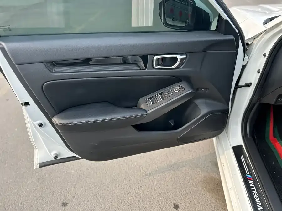 Honda Integra Stylish 2023 240TURBO CVT Leading Edition 2023 — миниатюра 3