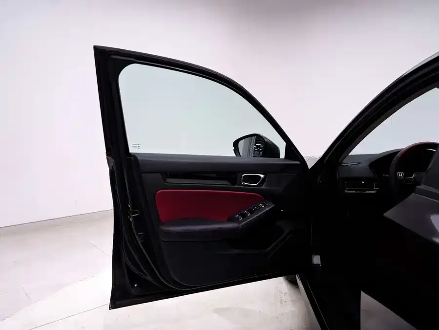 Honda Integra Stylish 2023 240TURBO CVT Technology Edition 2023 — миниатюра 4