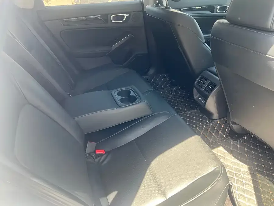 Honda Integra Stylish 2023 240TURBO CVT Deluxe Edition 2024 — миниатюра 3