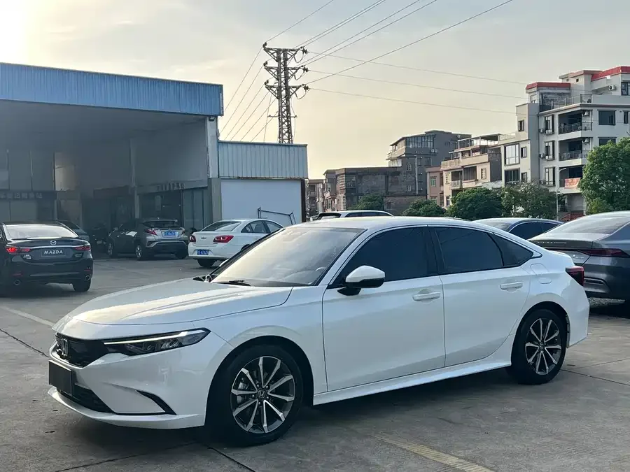 Honda Integra Stylish 2022 240TURBO CVT Deluxe Edition 2022 — фото 1, купить с доставкой в Москву
