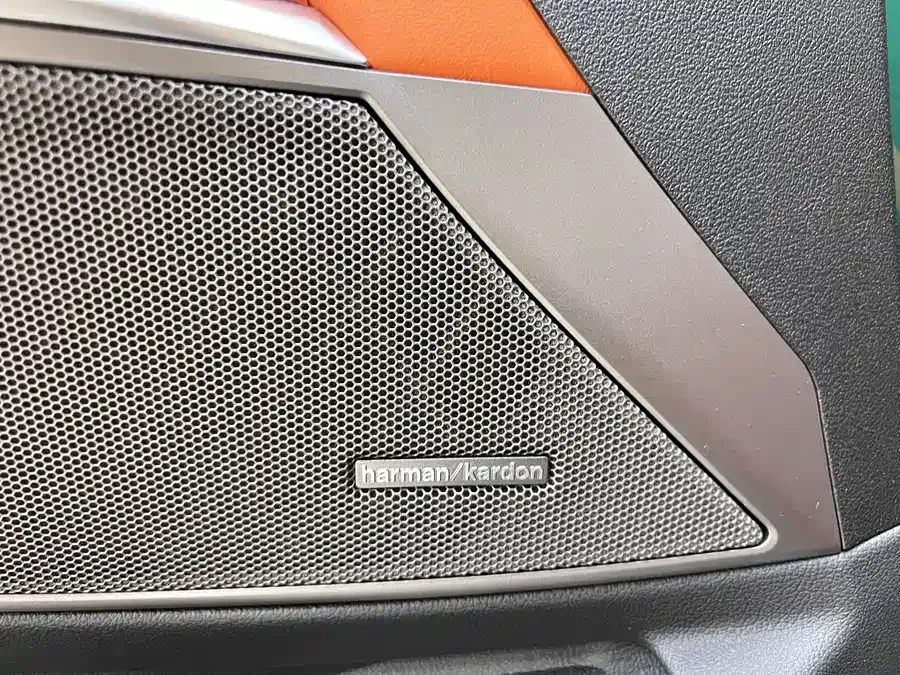 BMW M3 2024 M3 Sedan M xDrive Thunder Edition 2025 — миниатюра 4