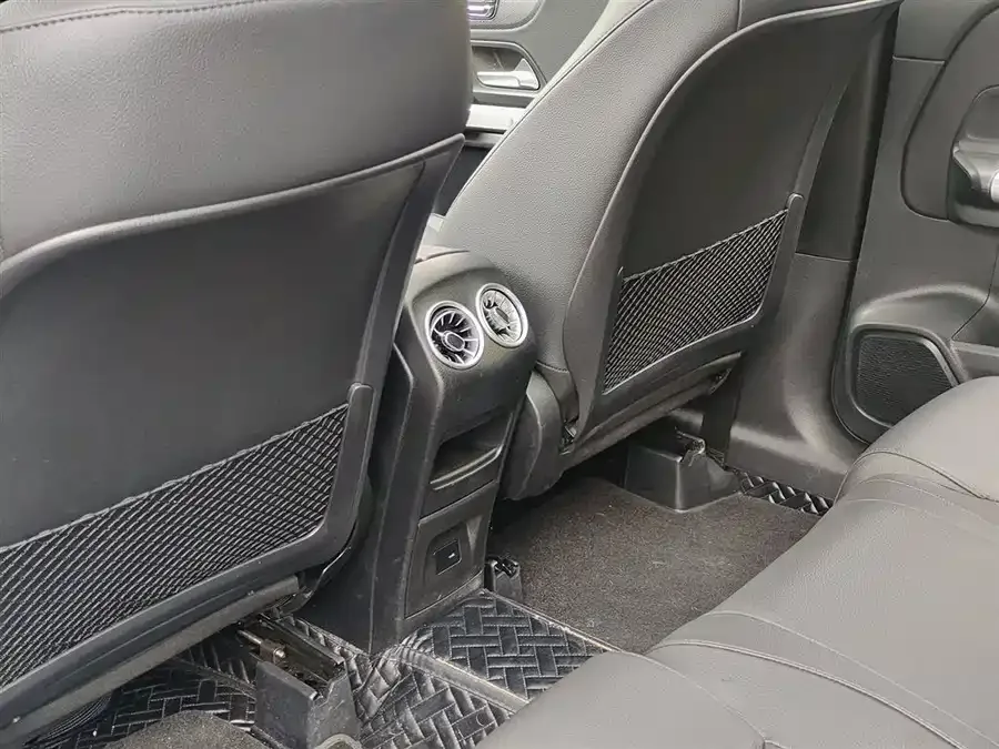 Mercedes-Benz GLB-Class Mercedes-Benz GLB 2022 facelift GLB 200 Dynamic 2022 — миниатюра 3