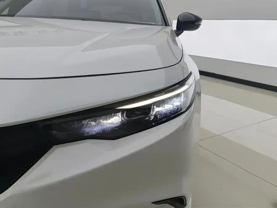 Honda Integra Stylish 2023 HATCHBACK 240TURBO CVT trendsetting version 2024 — миниатюра 5
