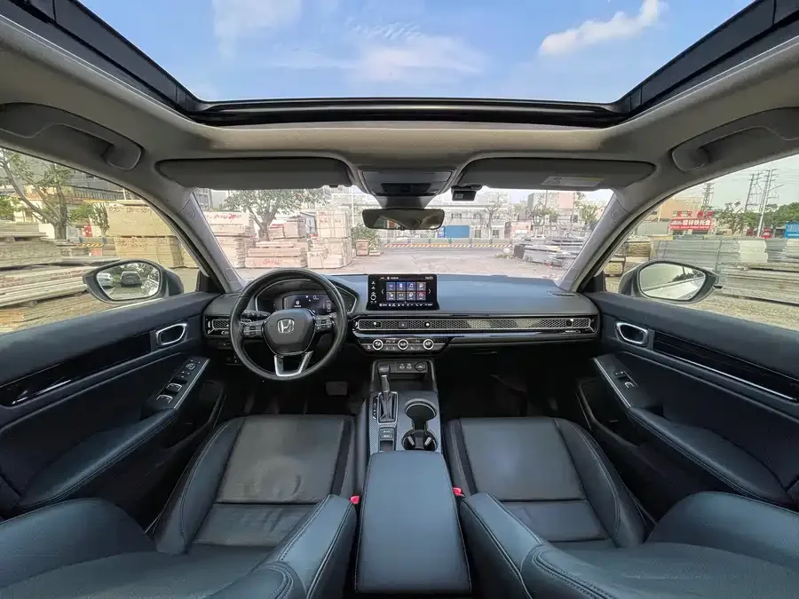 Honda Integra Stylish 2023 240TURBO CVT Deluxe Edition 2024 — миниатюра 4