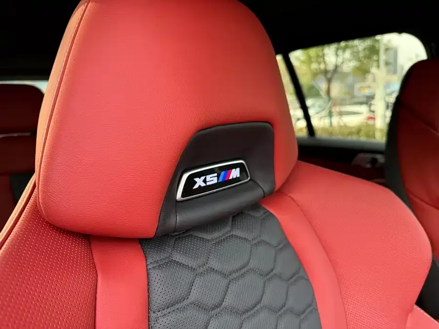 BMW X5M BMW X5 M 2023 X5 M Thunder Edition 2025 — миниатюра 3