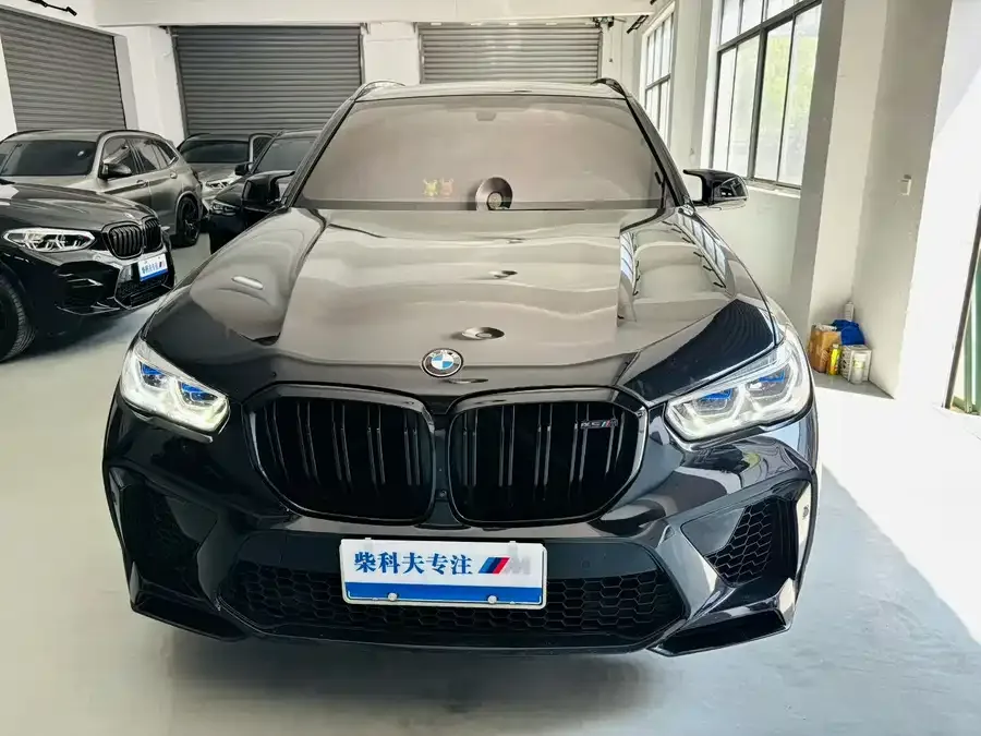 BMW X5M 2022
