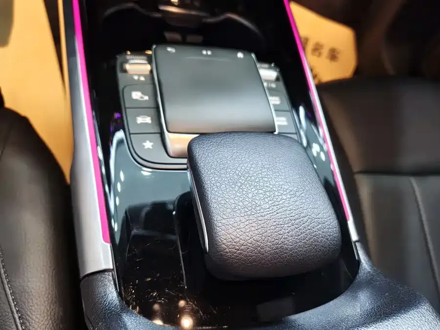 Mercedes-Benz GLB-Class Mercedes-Benz GLB 2022 GLB 220 4MATIC 2023 — миниатюра 4