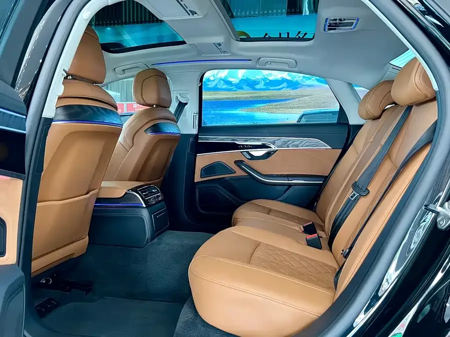 Audi A8 2024 A8L 50 TFSI quattro Premium Edition 2024 — миниатюра 3