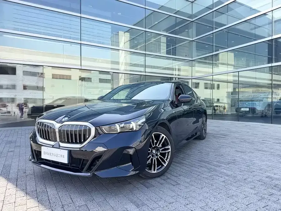 BMW 5 Series 2024