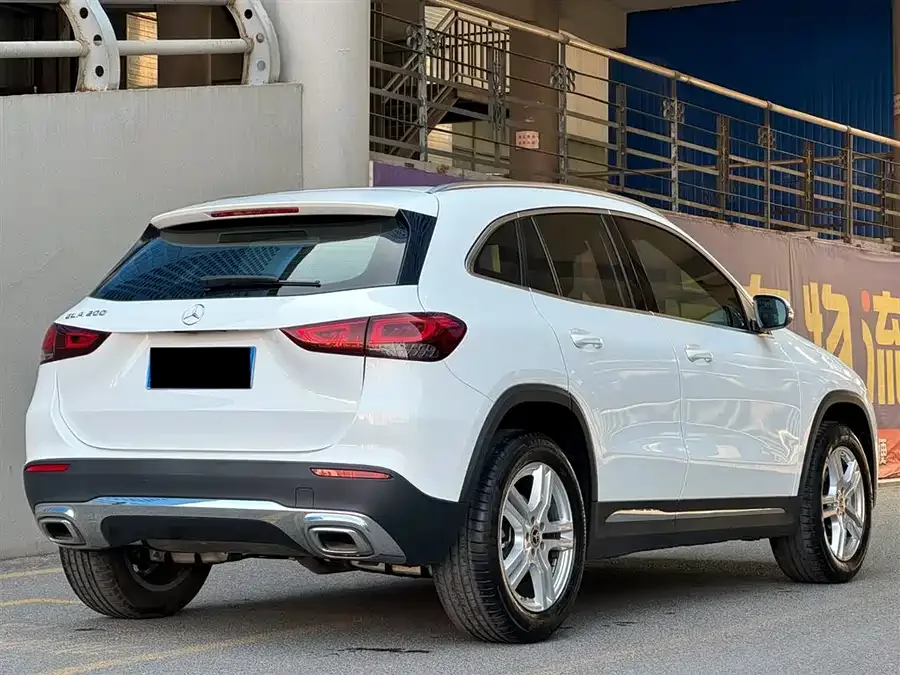 Mercedes-Benz GLA Mercedes-Benz GLA 2023 GLA 200 2023 — миниатюра 2