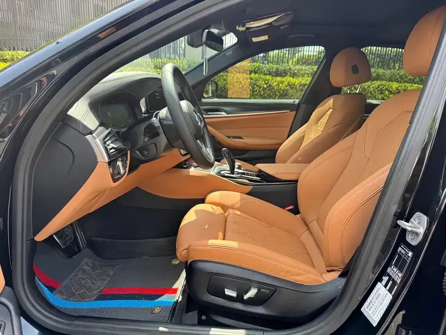 BMW 5 Series BMW 5 Series (Imported) 2022 525i M Sport Package 2023 — миниатюра 4