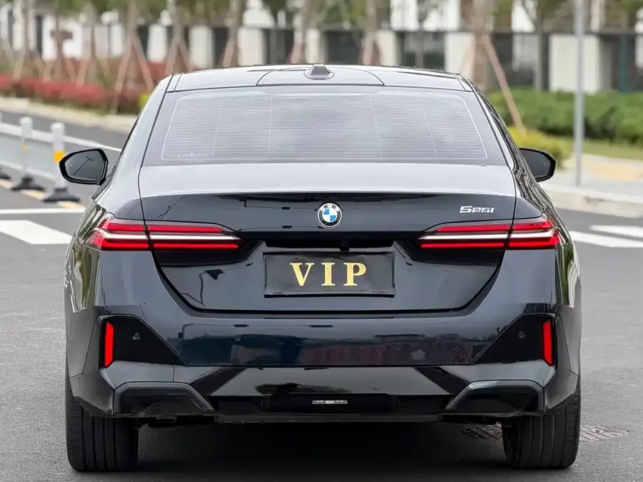 BMW 5 Series BMW 5 Series (Imported) 2024 525i M Sports Package 2026 — миниатюра 5