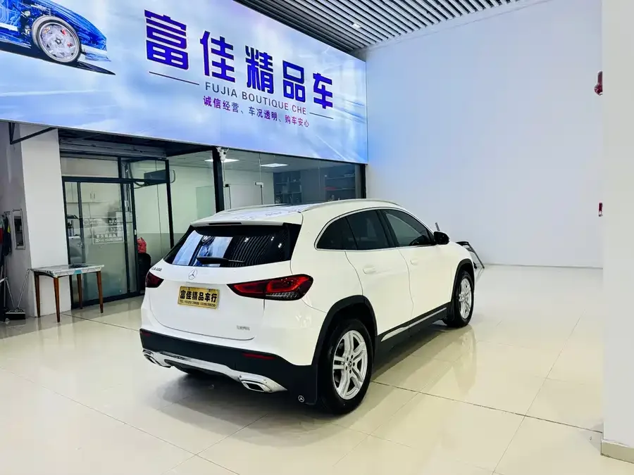 Mercedes-Benz GLA Mercedes-Benz GLA 2023 GLA 200 2023 — миниатюра 2