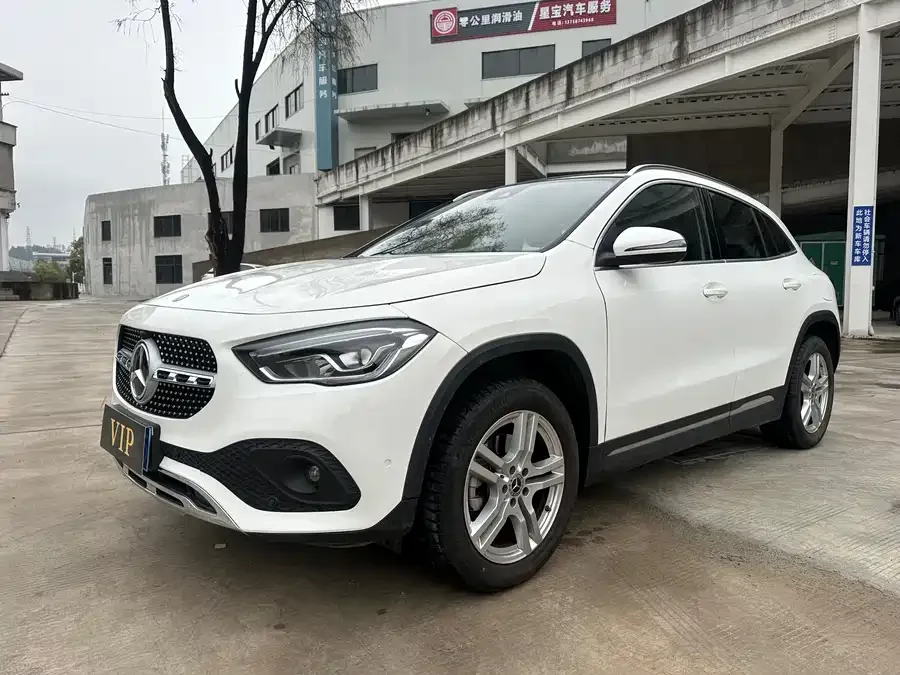 Mercedes-Benz GLA Mercedes-Benz GLA 2023 GLA 200 2023 — фото 1, купить с доставкой в Москву