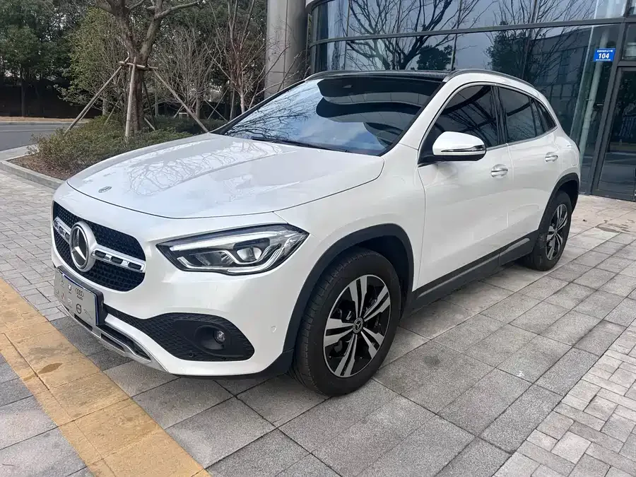 Mercedes-Benz GLA 2023
