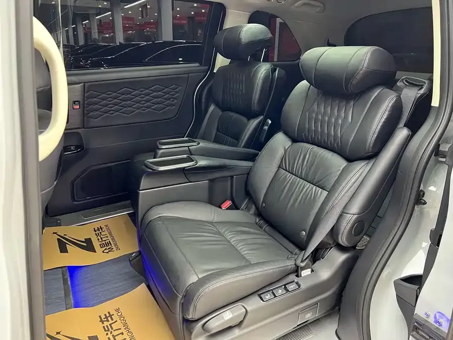 Honda Elysion Elysion 2024 2.0L e:HEV Luxury Edition 2024 — миниатюра 4