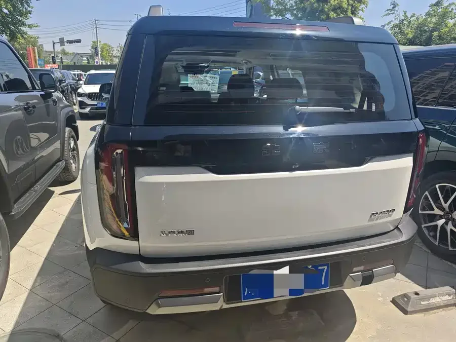 BAIC BJ30 Beijing BJ30 2026 Traveler 1.5T DCT 2WD 7-Seater 2025 — миниатюра 2
