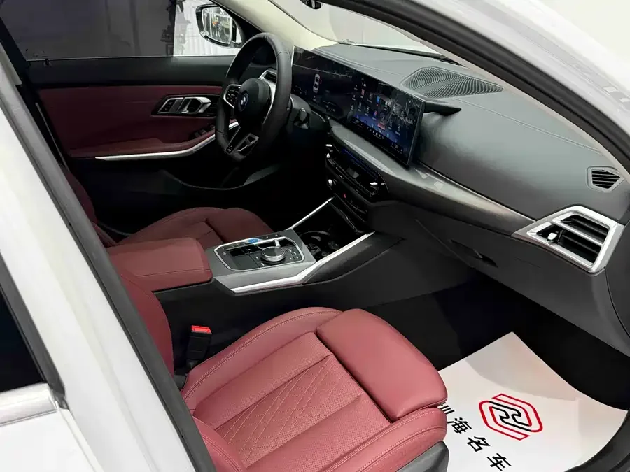 BMW i3 2025 eDrive 35 L 2025 — миниатюра 4