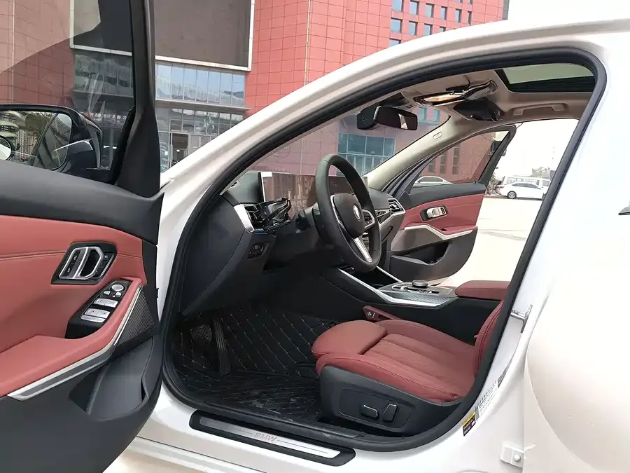 BMW i3 2024 eDrive 40 L Night Sport Package 2024 — миниатюра 4