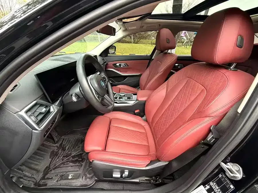BMW i3 2022 eDrive 35 L 2023 — миниатюра 3