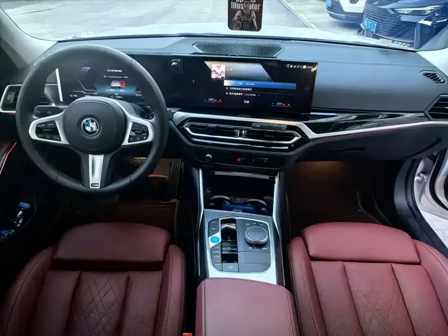 BMW i3 2022 eDrive 35 L 2023 — миниатюра 2