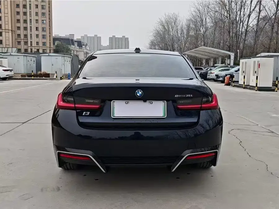 BMW i3 2022 eDrive 35 L 2023 — миниатюра 4