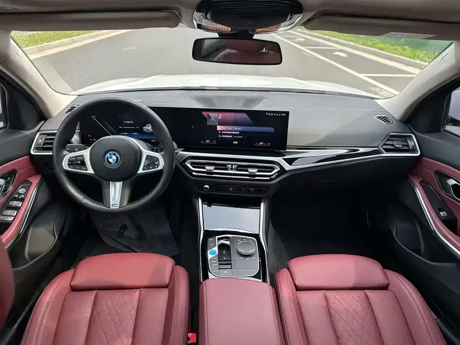 BMW i3 2022 eDrive 35 L 2023 — миниатюра 2
