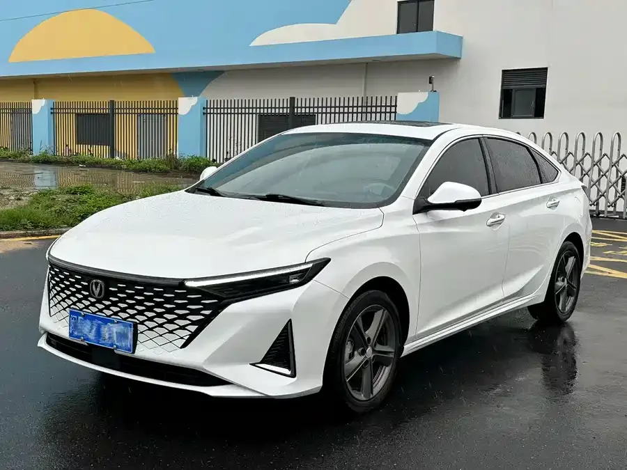 Changan Ruicheng PLUS Ruicheng PLUS 2023 1.5T DCT Premium Edition 2024 — фото 1, купить с доставкой в Москву