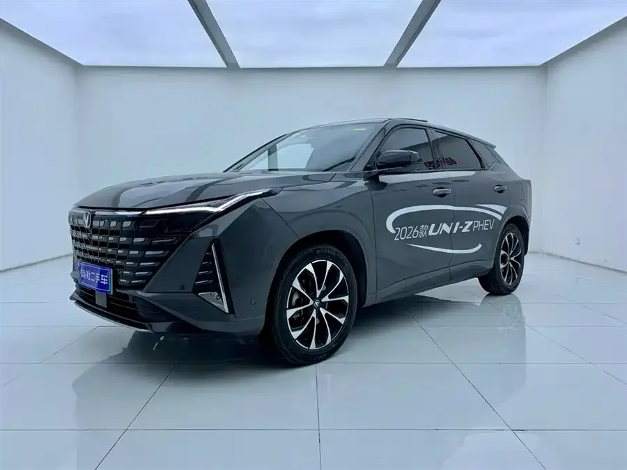 Changan UNI-Z PHEV 2024