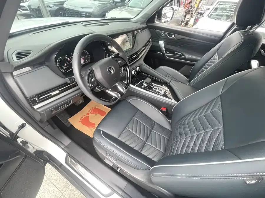 Changan CS95 Changan CS95 2023 2.0T 4WD Premium PLUS 2023 — миниатюра 2