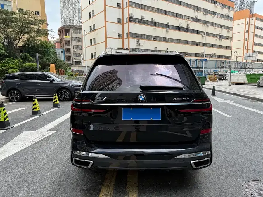 BMW X7 2023 xDrive40i Exclusive M Sport Package 2023 — миниатюра 4
