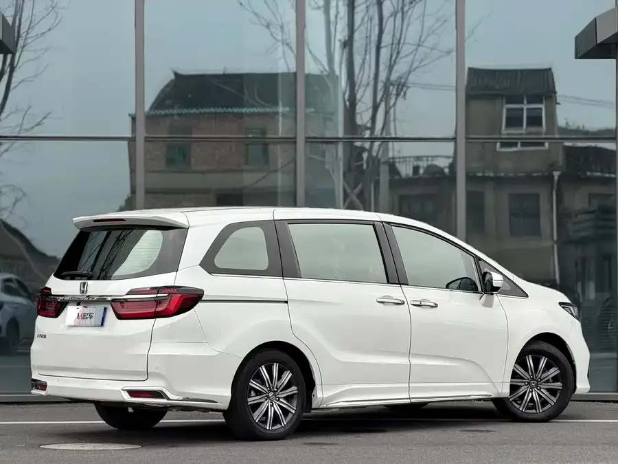 Honda Odyssey 2022 Odyssey 2.0L e:HEV Elite Enjoy Edition 2022 — миниатюра 2