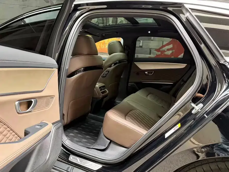 BYD Second-hand Han 2023 DM-i Champion Edition 121KM Prestige Edition 2023 — миниатюра 5