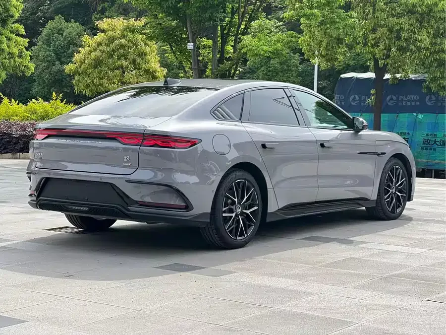 BYD Second-hand Han 2025 DM-i Intelligent Driving Edition 125KM LiDAR Flagship Model 2025 — миниатюра 4