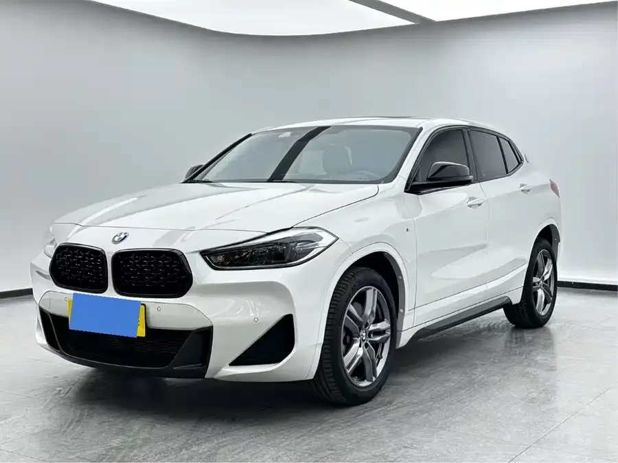 BMW X2 2023 sDrive25i M Sport Night Edition 2023 — фото 1, купить с доставкой в Москву