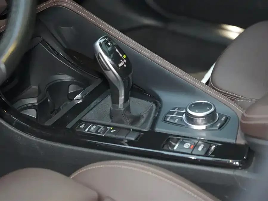 BMW X2 2021 sDrive25i M Sport Package 2022 — миниатюра 4