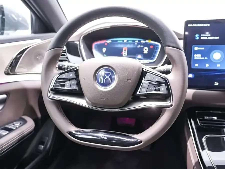 BYD Second-hand Han 2023 EV Champion Edition 605KM Front-wheel Drive Premium 2024 — миниатюра 5