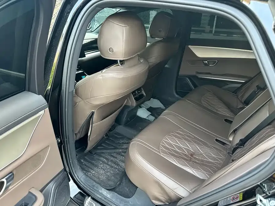 BYD Second-hand Han 2025 DM-i 125KM Elite 2024 — миниатюра 3