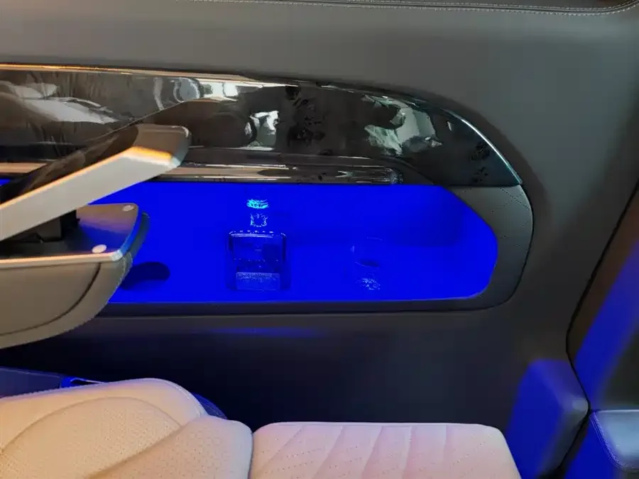 Mercedes-Benz Vito Vito 2021 2.0T Business Edition 7 Seaters 2023 — миниатюра 5
