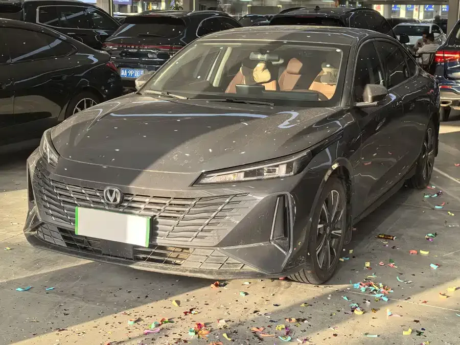 Changan Yidong 2024 Eado 1.5T GDI Automatic Flagship Model 2025 — фото 1, купить с доставкой в Москву